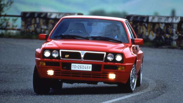 90’lara Damga Vuran 30 Ateşli Hatchback