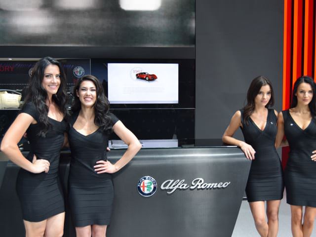 2016 New York Otomobil Fuarı Güzelleri