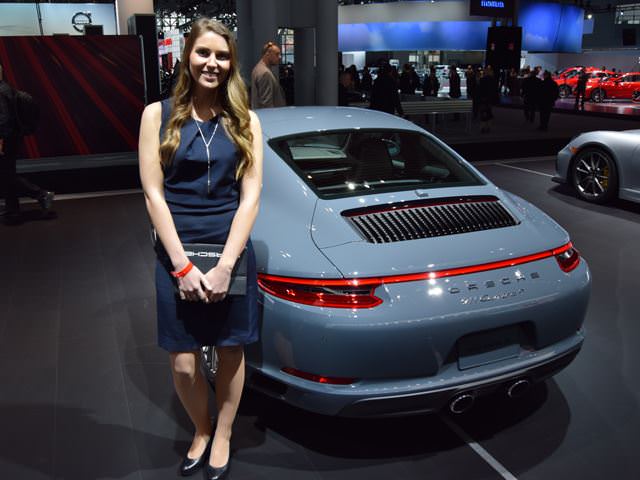2016 New York Otomobil Fuarı Güzelleri