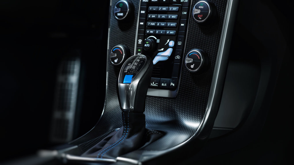 S60 ve V60 Polestar’a 2,0 lt’lik Motor