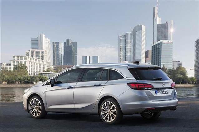 Yeni Astra Sports Tourer’ın Fiyatı Açıklandı