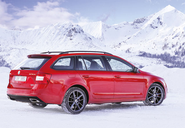 Sürüş İzlenimi: Skoda Superb 2.0 TSI 4x4 DSG