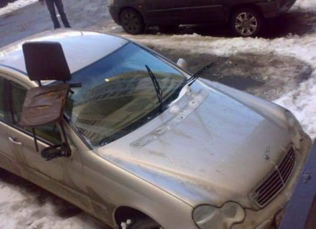 İntikamlarını Otomobillerden Aldılar