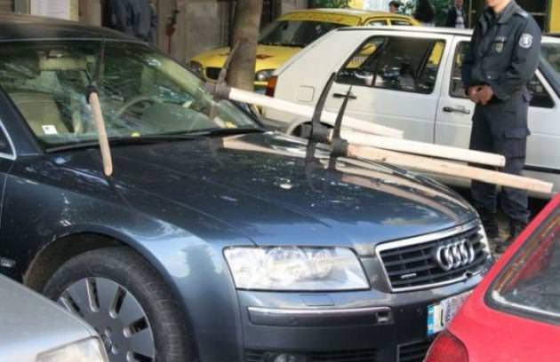 İntikamlarını Otomobillerden Aldılar