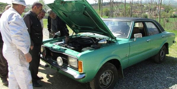 Binaya Hapsettiği Otomobilini 37 Yıl Sonra Çıkardı