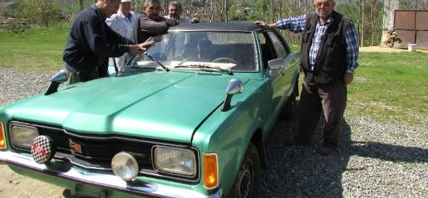 Binaya Hapsettiği Otomobilini 37 Yıl Sonra Çıkardı