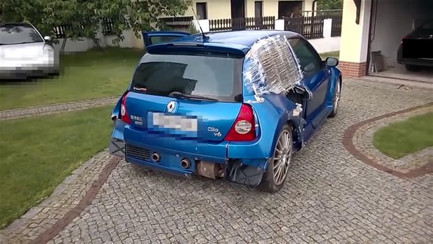 Clio'yu eski haline getirdi