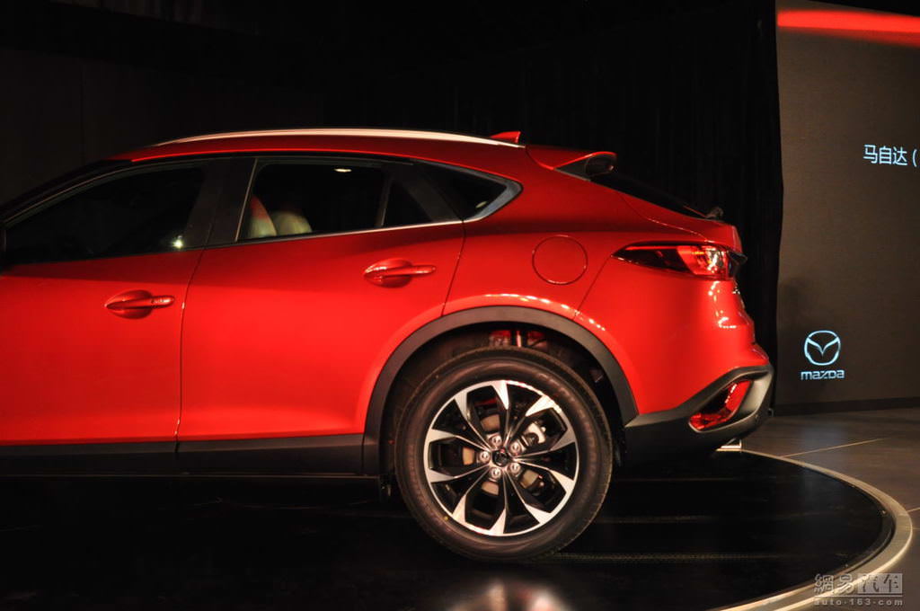 Mazda CX-4 Pekin’de Sahneye Çıktı