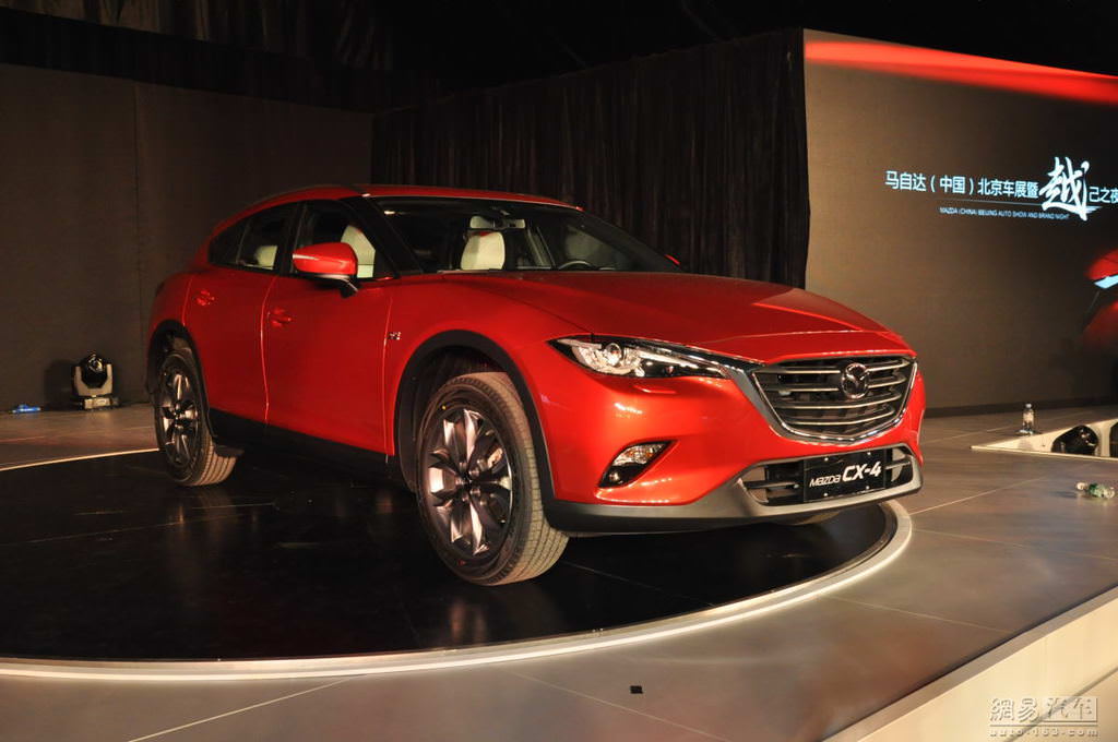 Mazda CX-4 Pekin’de Sahneye Çıktı