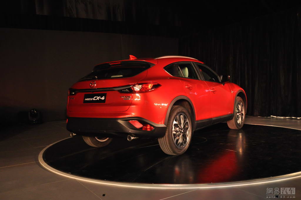 Mazda CX-4 Pekin’de Sahneye Çıktı