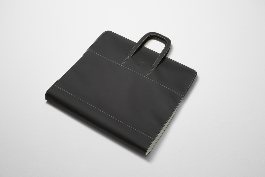 Premium Kompakt Otomobil Fiyatına Çanta