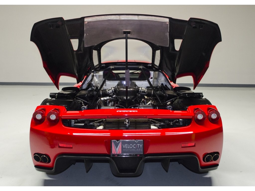 Ferrari Enzo 7,5 Milyon TL’ye Alıcısını Bekliyor