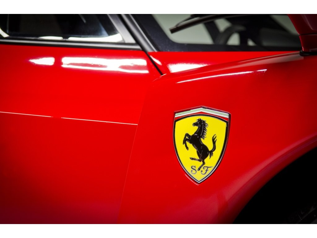 Ferrari Enzo 7,5 Milyon TL’ye Alıcısını Bekliyor