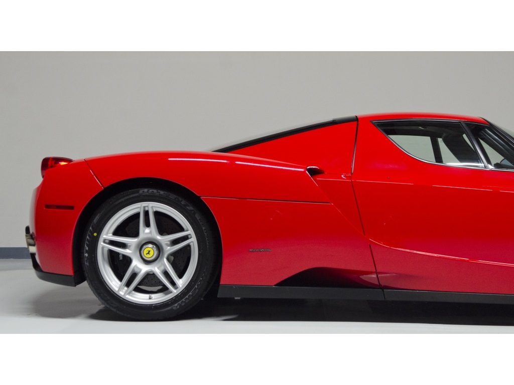Ferrari Enzo 7,5 Milyon TL’ye Alıcısını Bekliyor