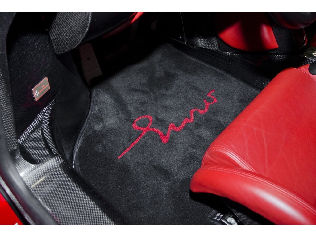 Ferrari Enzo 7,5 Milyon TL’ye Alıcısını Bekliyor