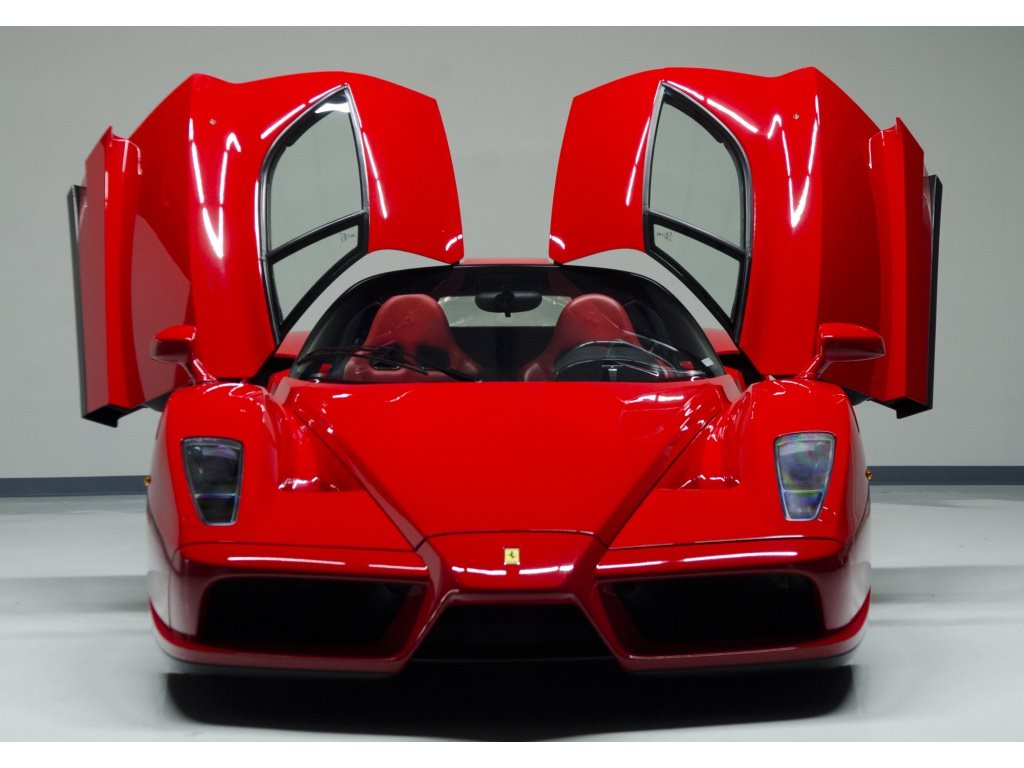 Ferrari Enzo 7,5 Milyon TL’ye Alıcısını Bekliyor
