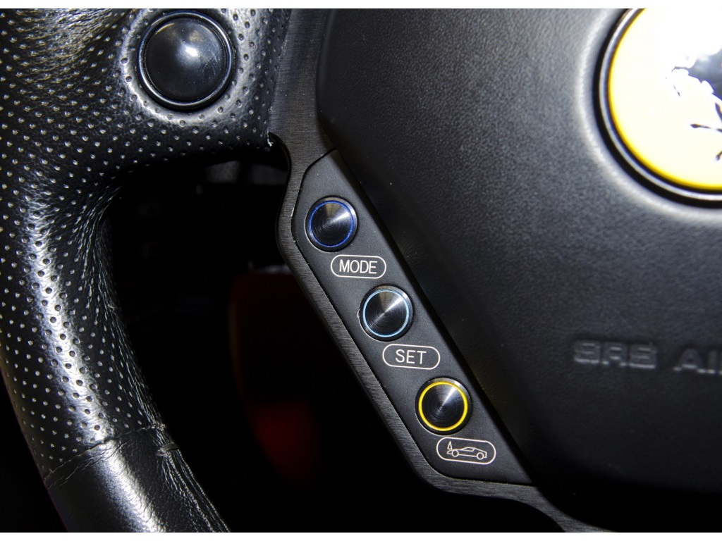 Ferrari Enzo 7,5 Milyon TL’ye Alıcısını Bekliyor