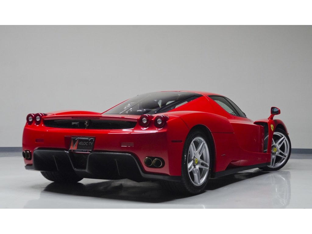 Ferrari Enzo 7,5 Milyon TL’ye Alıcısını Bekliyor