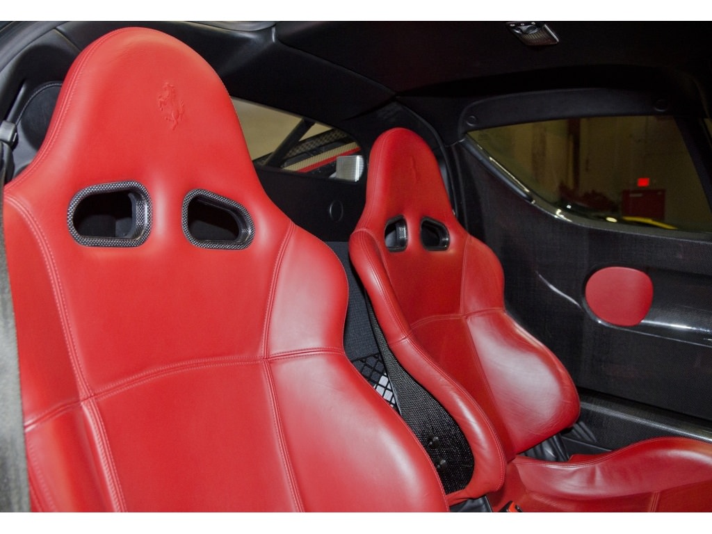 Ferrari Enzo 7,5 Milyon TL’ye Alıcısını Bekliyor