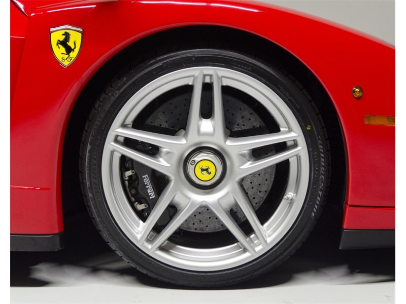 Ferrari Enzo 7,5 Milyon TL’ye Alıcısını Bekliyor