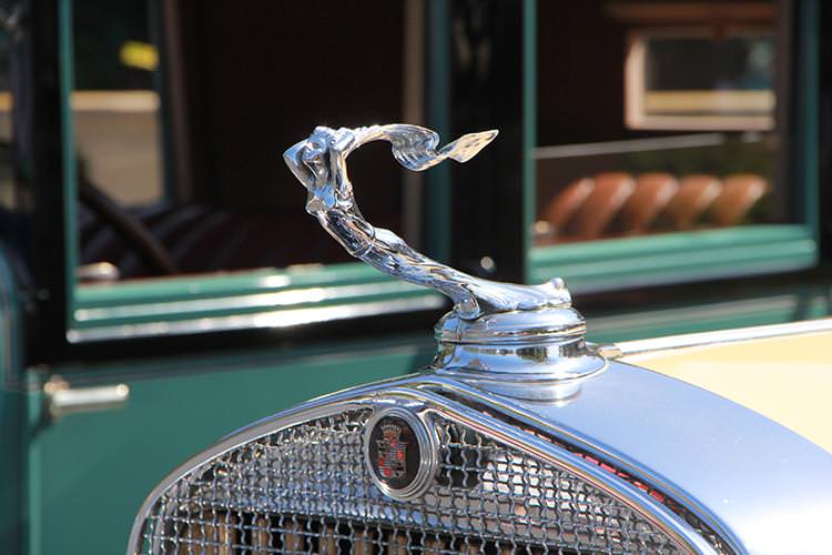 Beverly Hills’te Klasik Otomobil Şovu