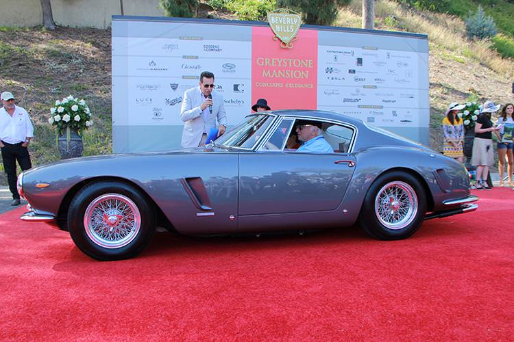 Beverly Hills’te Klasik Otomobil Şovu