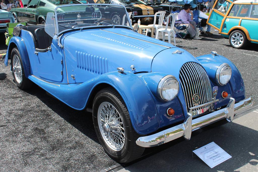 Beverly Hills’te Klasik Otomobil Şovu