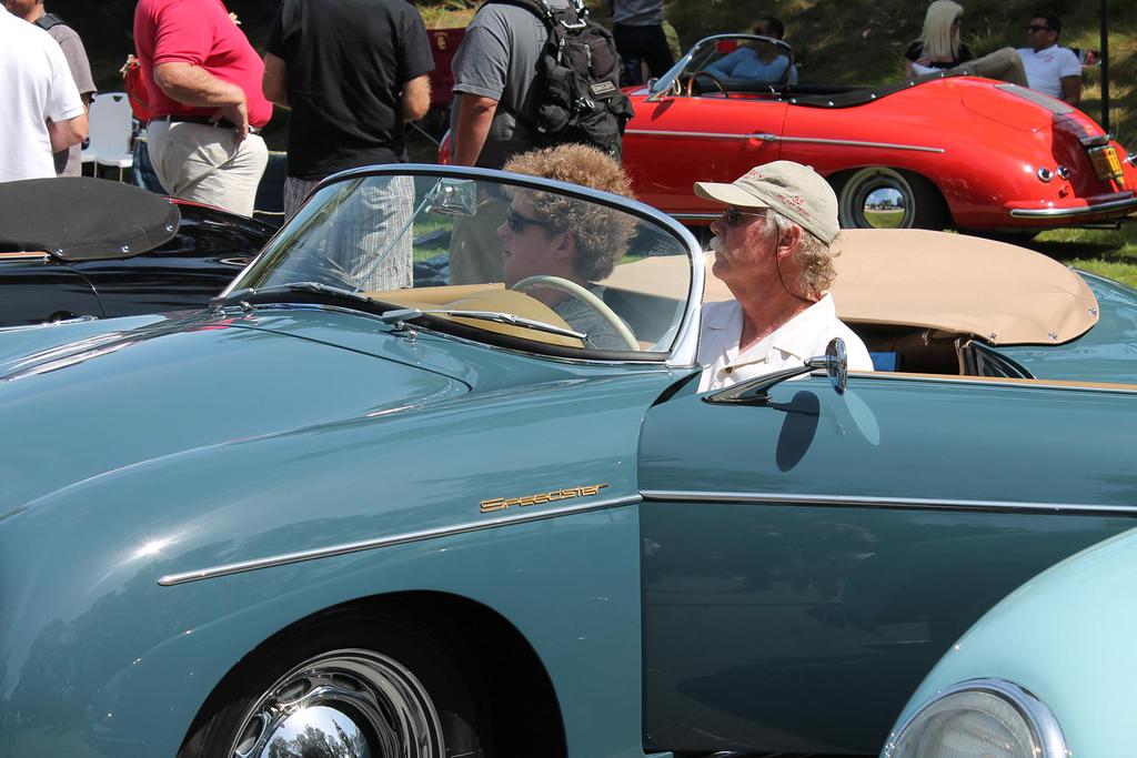 Beverly Hills’te Klasik Otomobil Şovu