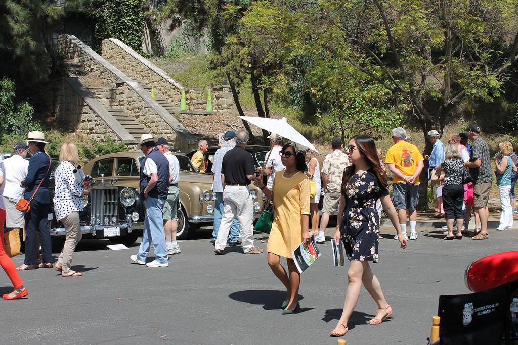 Beverly Hills’te Klasik Otomobil Şovu