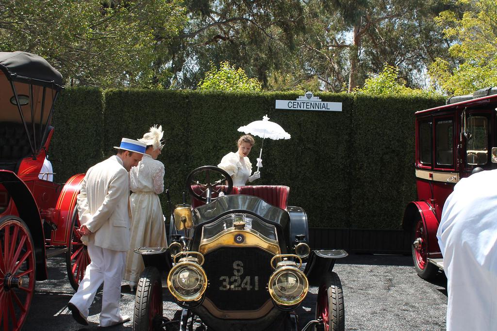 Beverly Hills’te Klasik Otomobil Şovu