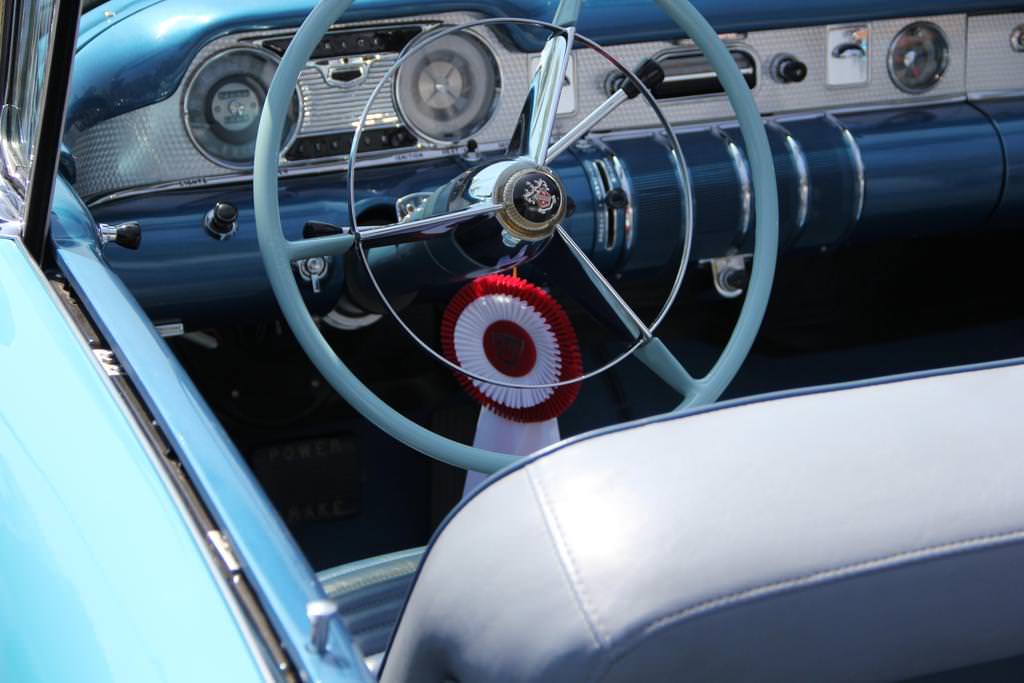 Beverly Hills’te Klasik Otomobil Şovu