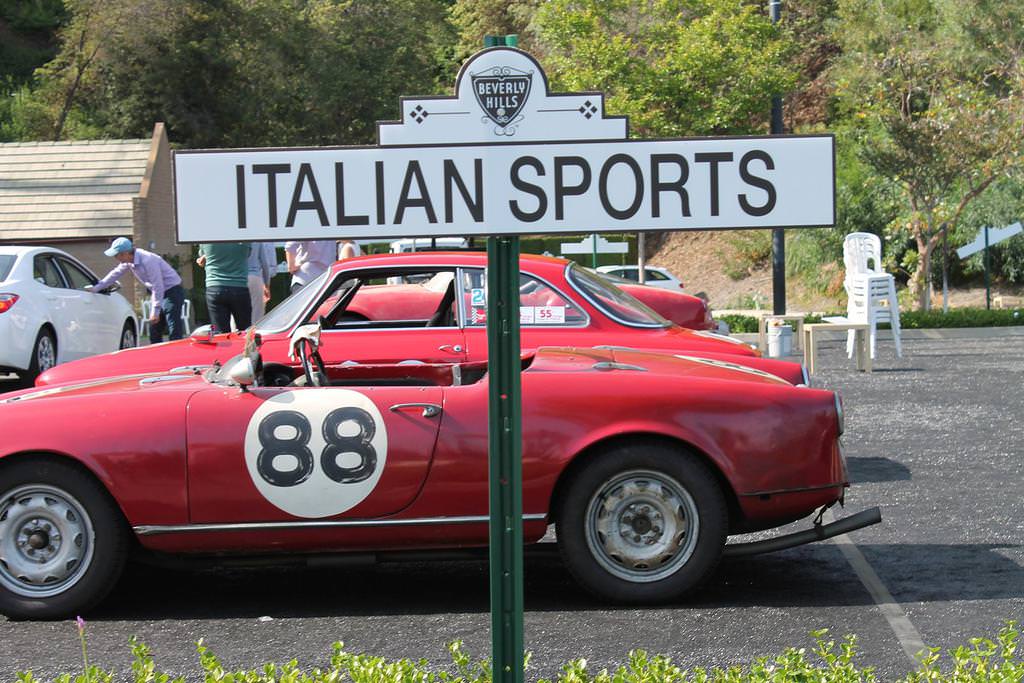 Beverly Hills’te Klasik Otomobil Şovu