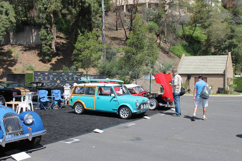 Beverly Hills’te Klasik Otomobil Şovu