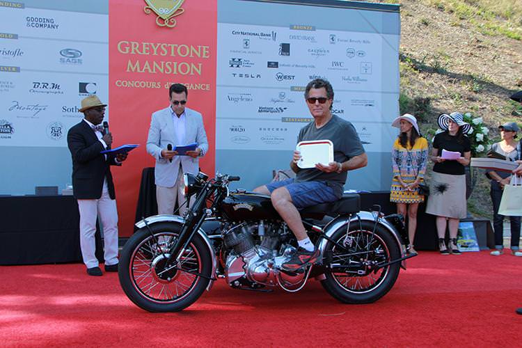 Beverly Hills’te Klasik Otomobil Şovu