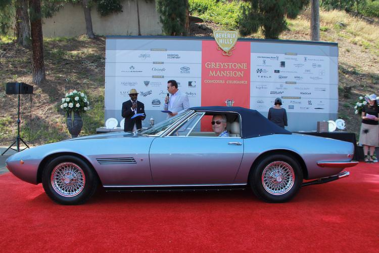 Beverly Hills’te Klasik Otomobil Şovu