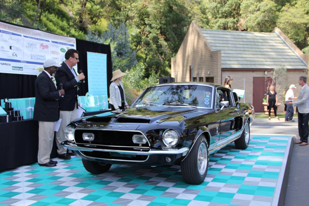 Beverly Hills’te Klasik Otomobil Şovu