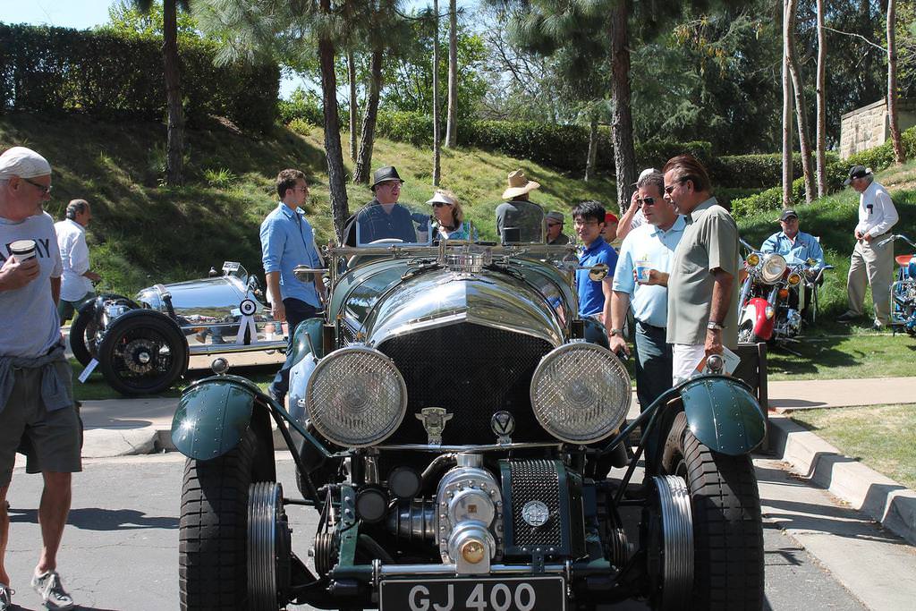 Beverly Hills’te Klasik Otomobil Şovu