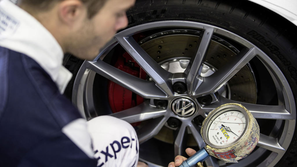 En Hızlı Önden Çekişli Golf GTI Clubsport S