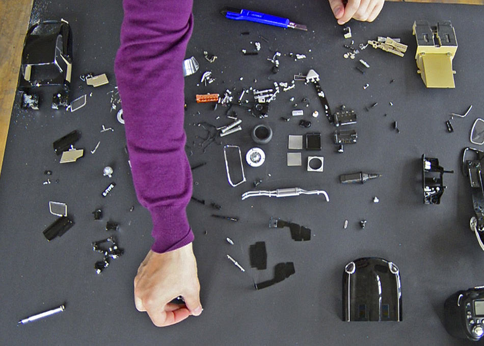 Patlayan Otomobillerin Muhteşem Görüntüsü