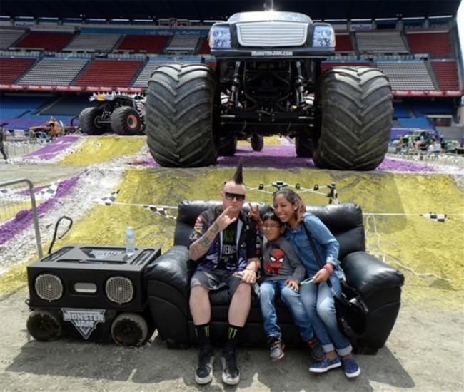 Modifiye Edilmiş Canavar Kamyonlar