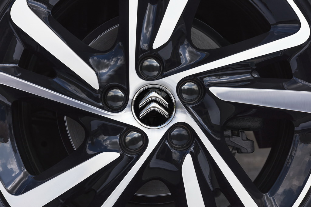 Citroen C4 Picasso Makyajlandı