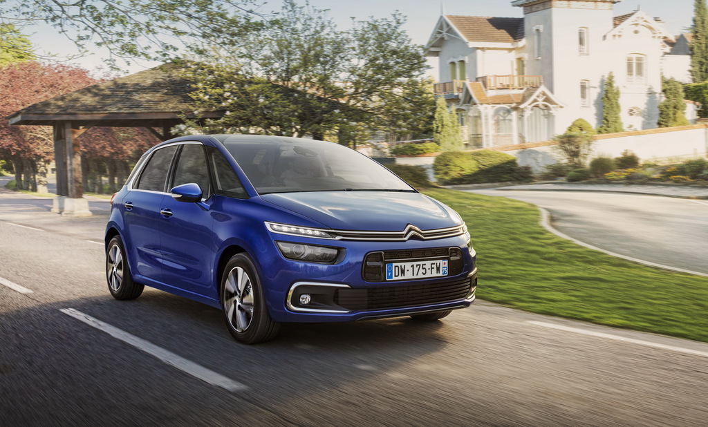 Citroen C4 Picasso Makyajlandı