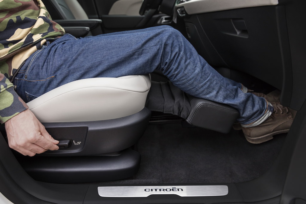 Citroen C4 Picasso Makyajlandı