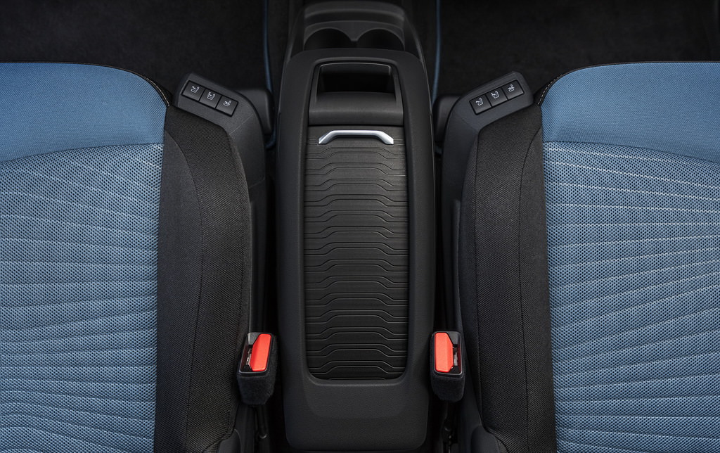 Citroen C4 Picasso Makyajlandı