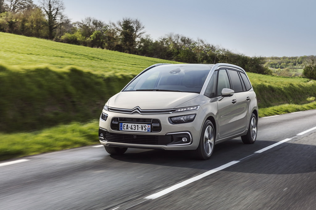 Citroen C4 Picasso Makyajlandı