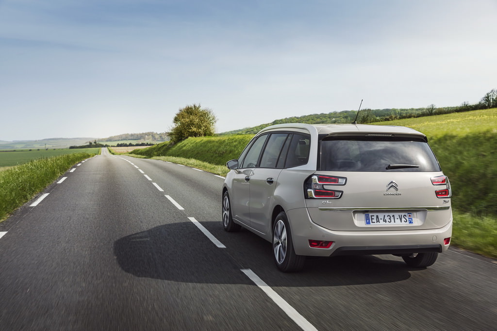 Citroen C4 Picasso Makyajlandı