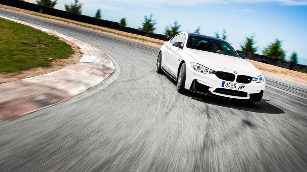 BMW M4 ve M4 GTS Arasında Kalacak