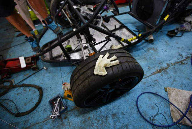 Bu Otomobili Sıfırdan Yaptılar