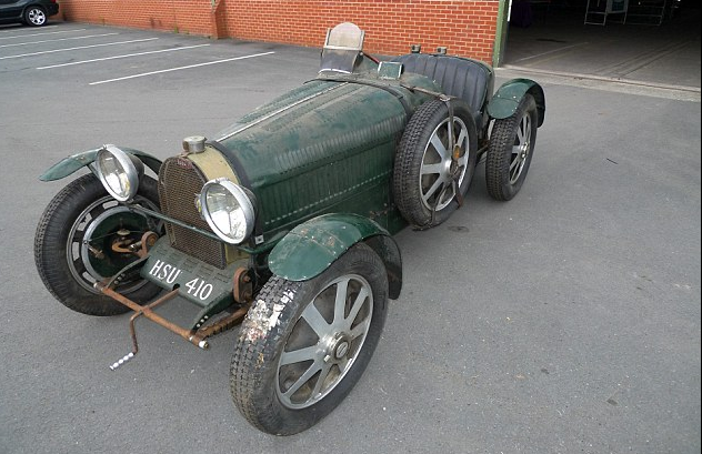 Çöplükten Bulunan Bugatti Sahte Çıktı