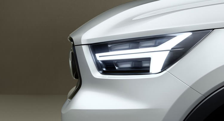 Volvo Yeni V40 ve XC40'ın Tanıtımlarını Bu Ay Yapacak